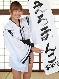 KiloPics.net presents: Turned on Yuuno Hoshi shows new ways to do calligraphy on the table